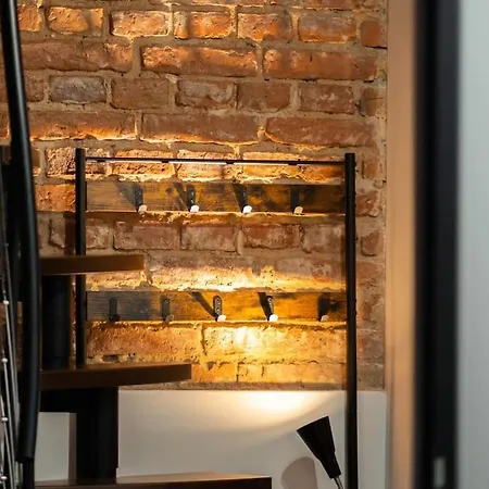 Lovely One-Bedroom Loft 3 Minutes From Kazimierz Cracovia Exterior foto