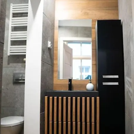 Lovely One-Bedroom Loft 3 Minutes From Kazimierz Cracovia Exterior foto