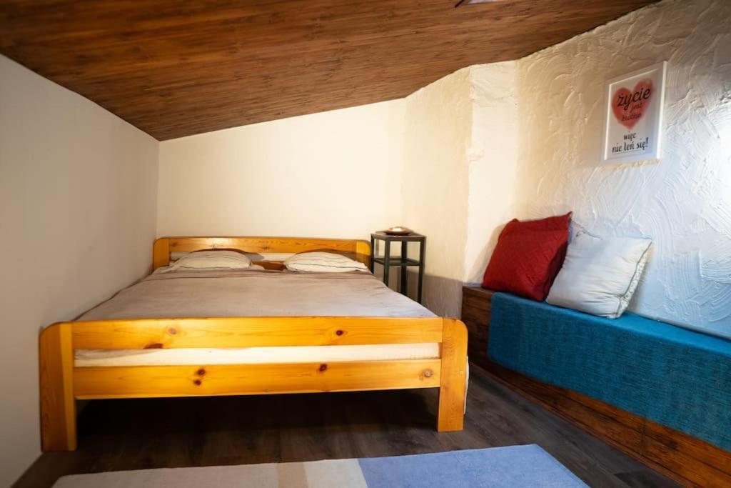 Lovely One-bedroom Loft 3 Minutes From Kazimierz Apartment *
