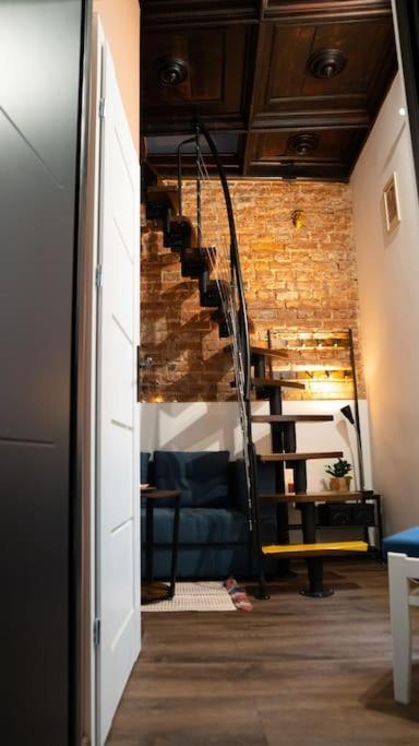 Lovely One-bedroom Loft 3 Minutes From Kazimierz Appartamento